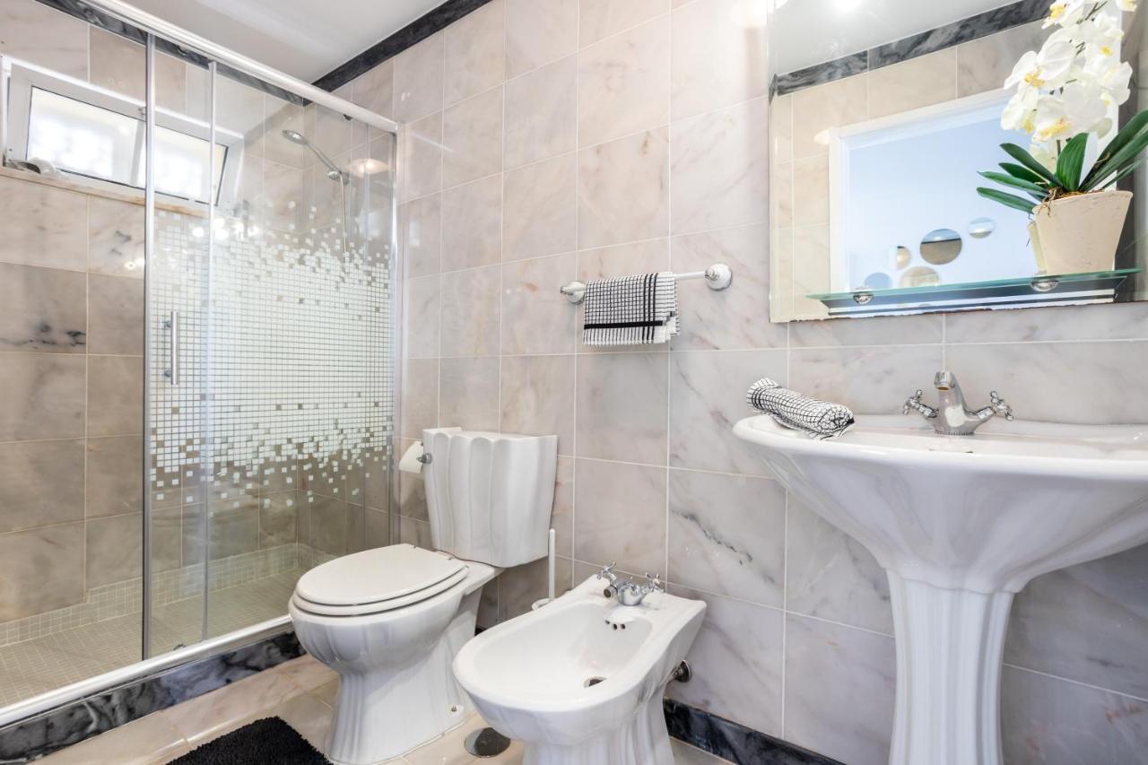 Newly Renovated 2 Bedroom Townhouse - Close To Salema Beach Zewnętrze zdjęcie